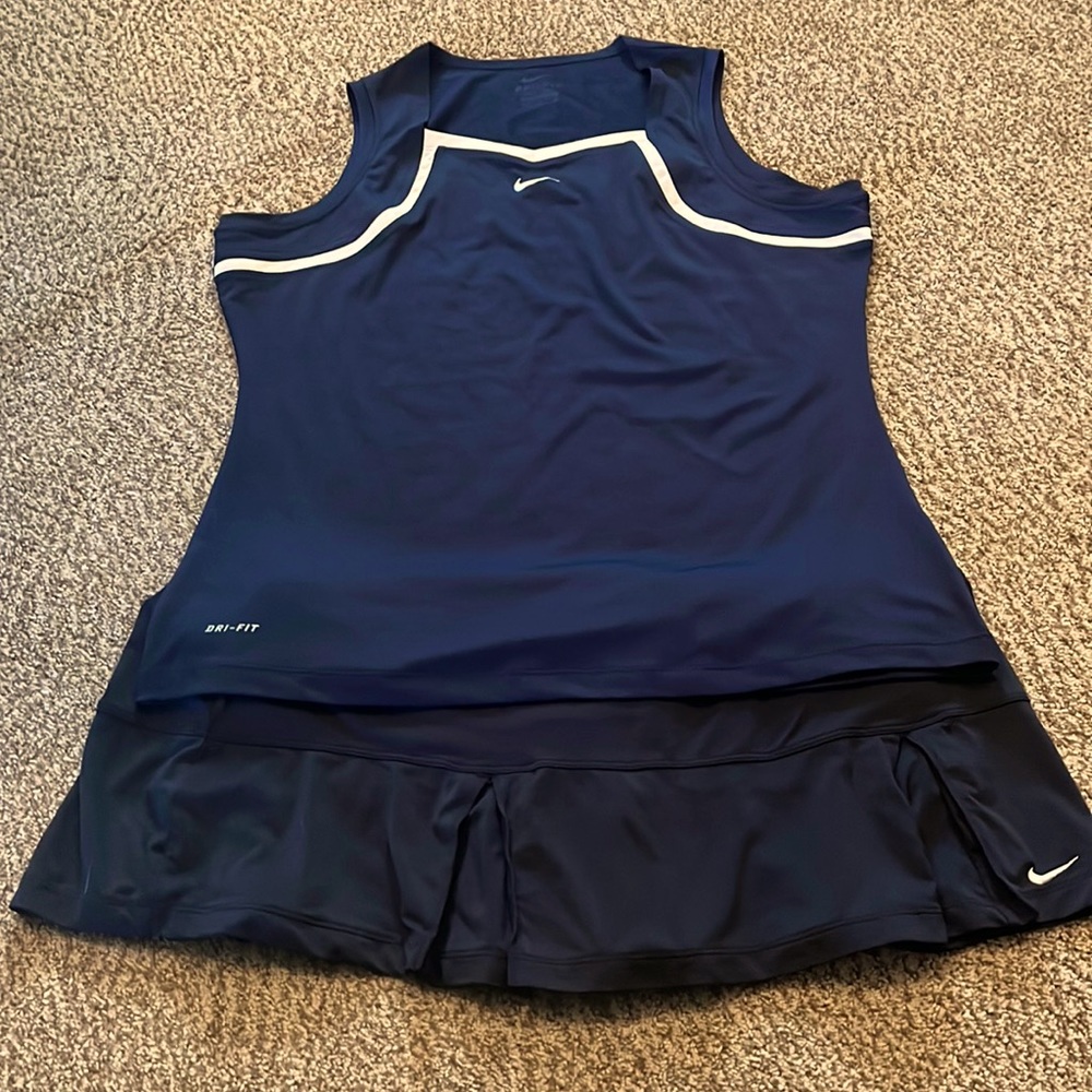 Nike 2 piece tennis outfit, navy blue/white, size XL